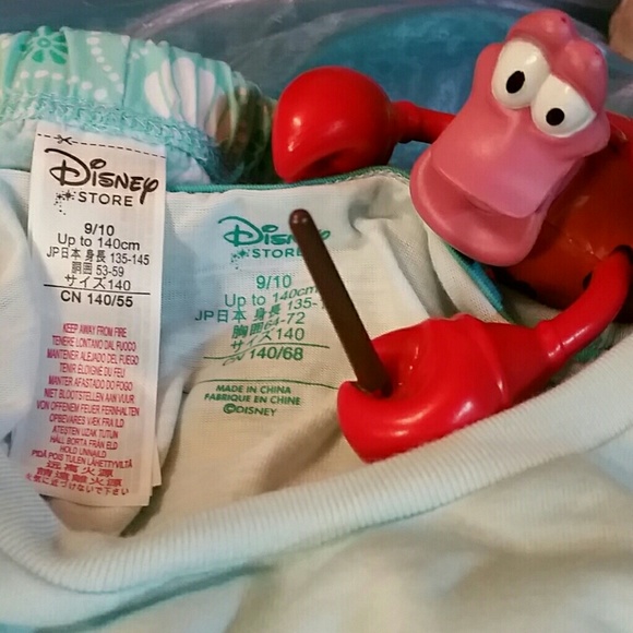 Disney the Little Mermaid Ariel Pajama set - Picture 6 of 7